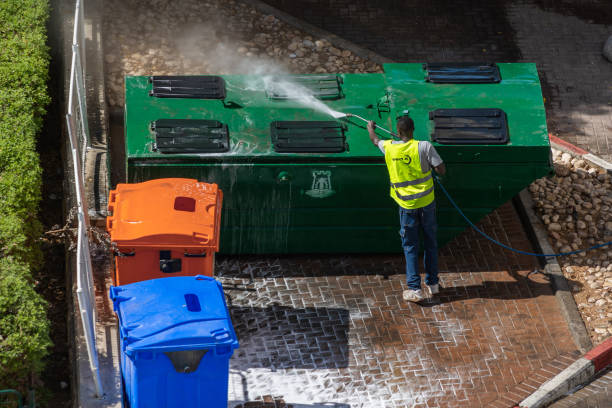 Best Commercial Building Pressure Washing  in Devine, TX